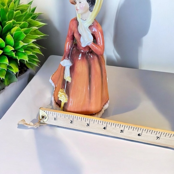 Vintage 1974 Royal Doulton Bone China-“JULIA” Figurine HN2705 - Picture 6 of 6